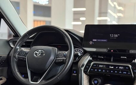 Toyota Harrier, 2022 год, 2 450 000 рублей, 13 фотография