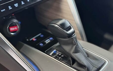 Toyota Harrier, 2022 год, 2 450 000 рублей, 19 фотография