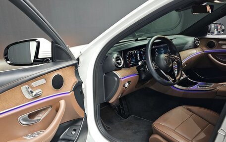 Mercedes-Benz E-Класс, 2021 год, 2 760 000 рублей, 6 фотография