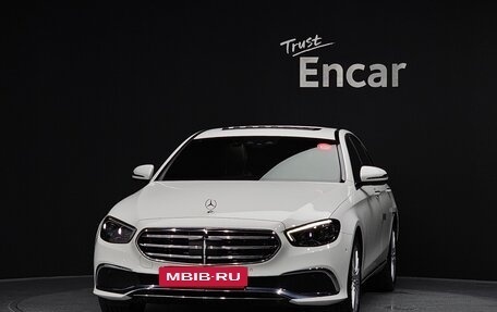 Mercedes-Benz E-Класс, 2021 год, 2 760 000 рублей, 2 фотография