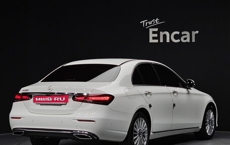 Mercedes-Benz E-Класс, 2021 год, 2 760 000 рублей, 3 фотография