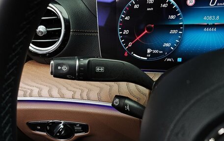 Mercedes-Benz E-Класс, 2021 год, 2 760 000 рублей, 18 фотография