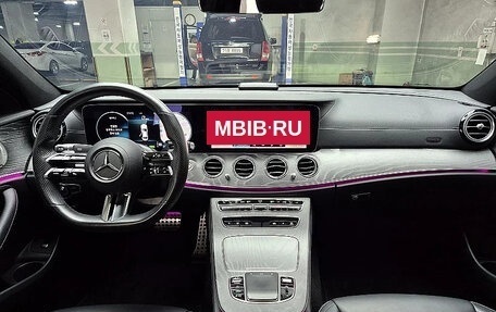 Mercedes-Benz E-Класс, 2022 год, 3 350 000 рублей, 8 фотография