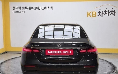Mercedes-Benz E-Класс, 2022 год, 3 350 000 рублей, 7 фотография