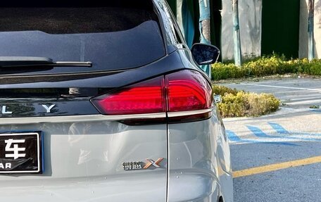 Geely Atlas I, 2022 год, 1 400 000 рублей, 6 фотография