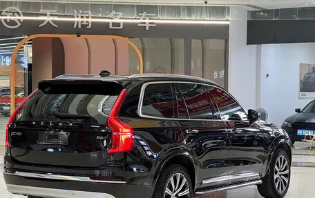 Volvo XC90 II рестайлинг, 2022 год, 4 500 000 рублей, 4 фотография