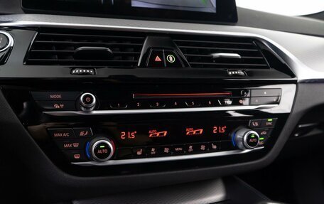 BMW 5 серия, 2018 год, 3 499 050 рублей, 12 фотография