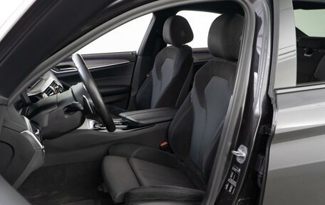BMW 5 серия, 2018 год, 3 499 050 рублей, 10 фотография