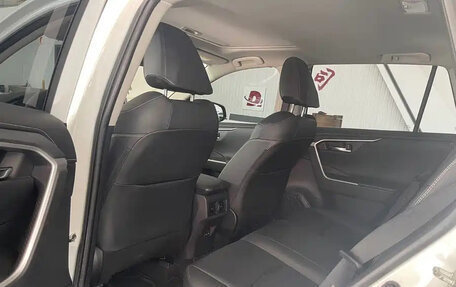 Toyota RAV4, 2022 год, 2 829 690 рублей, 14 фотография