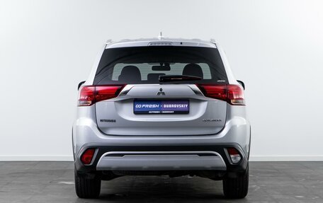Mitsubishi Outlander III рестайлинг 3, 2019 год, 2 734 800 рублей, 4 фотография