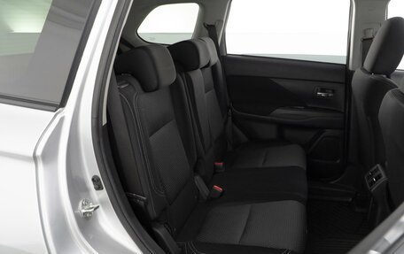 Mitsubishi Outlander III рестайлинг 3, 2019 год, 2 734 800 рублей, 7 фотография
