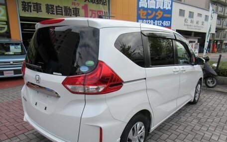 Honda Freed II, 2022 год, 1 100 000 рублей, 4 фотография