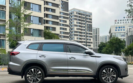 Chery Tiggo 8 Pro, 2022 год, 1 810 000 рублей, 8 фотография
