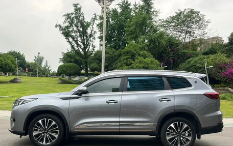 Chery Tiggo 8 Pro, 2022 год, 1 810 000 рублей, 4 фотография