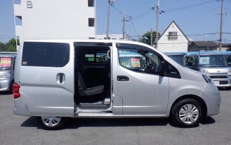 Nissan NV200, 2022 год, 1 270 000 рублей, 5 фотография
