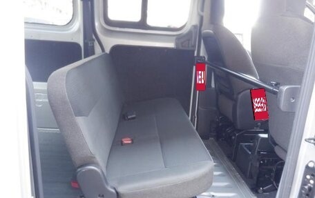 Nissan NV200, 2022 год, 1 270 000 рублей, 22 фотография