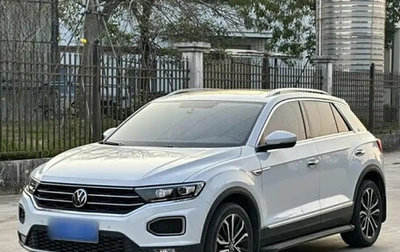 Volkswagen T-Roc I, 2022 год, 1 590 000 рублей, 1 фотография