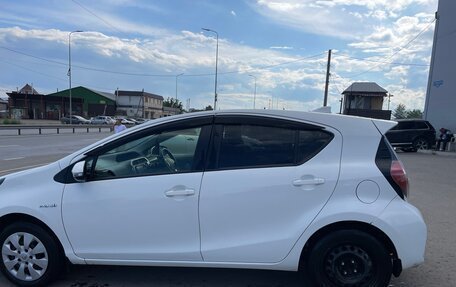 Toyota Aqua I, 2017 год, 1 200 000 рублей, 2 фотография