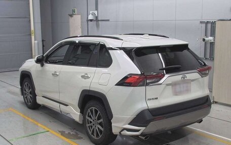 Toyota RAV4, 2022 год, 2 480 030 рублей, 4 фотография