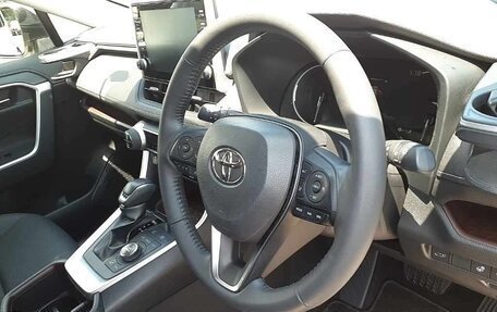 Toyota RAV4, 2022 год, 2 480 030 рублей, 7 фотография