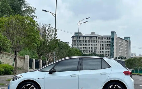 Volkswagen ID.3 I, 2022 год, 1 580 000 рублей, 4 фотография