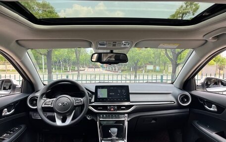 KIA K3, 2022 год, 1 400 000 рублей, 15 фотография