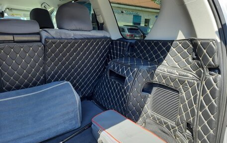 Toyota Land Cruiser Prado 150 рестайлинг 2, 2020 год, 5 200 000 рублей, 2 фотография