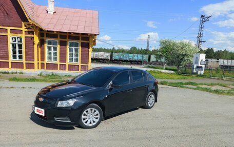 Chevrolet Cruze II, 2012 год, 975 000 рублей, 4 фотография