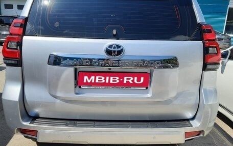 Toyota Land Cruiser Prado 150 рестайлинг 2, 2020 год, 5 200 000 рублей, 4 фотография