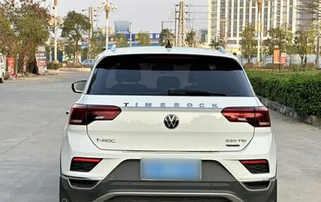 Volkswagen T-Roc I, 2022 год, 1 590 000 рублей, 5 фотография