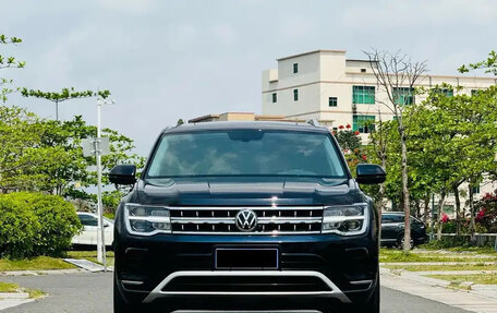 Volkswagen Teramont I, 2022 год, 2 870 000 рублей, 2 фотография