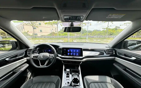 Volkswagen Teramont I, 2022 год, 2 870 000 рублей, 10 фотография