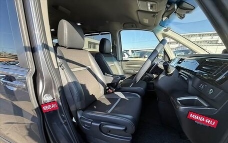 Honda Stepwgn IV, 2022 год, 2 150 000 рублей, 11 фотография