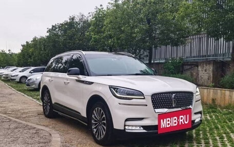 Lincoln Aviator II, 2022 год, 4 415 000 рублей, 3 фотография