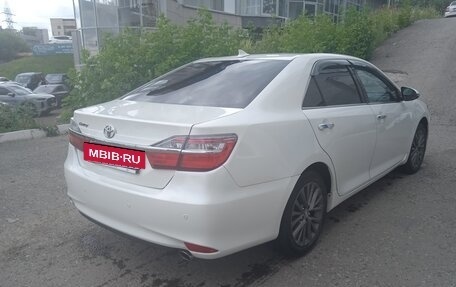 Toyota Camry, 2018 год, 2 300 000 рублей, 6 фотография