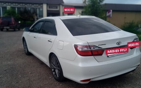 Toyota Camry, 2018 год, 2 300 000 рублей, 2 фотография