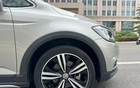 Volkswagen Touran III, 2021 год, 1 755 123 рублей, 10 фотография