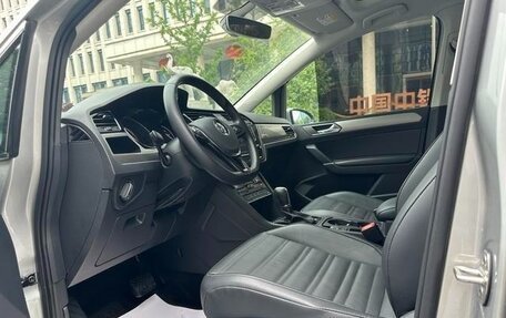 Volkswagen Touran III, 2021 год, 1 755 123 рублей, 13 фотография
