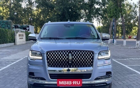 Lincoln Navigator, 2022 год, 13 270 000 рублей, 2 фотография