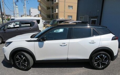 Peugeot 2008 II, 2022 год, 1 400 000 рублей, 4 фотография