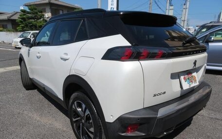 Peugeot 2008 II, 2022 год, 1 400 000 рублей, 8 фотография