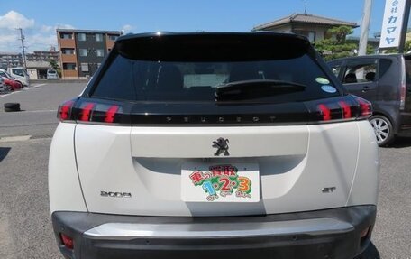 Peugeot 2008 II, 2022 год, 1 400 000 рублей, 7 фотография