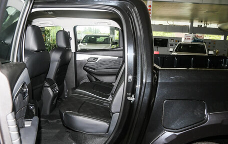 Isuzu D-Max, 2024 год, 4 480 000 рублей, 19 фотография