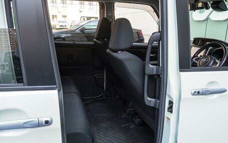 Toyota Roomy I, 2017 год, 1 295 000 рублей, 11 фотография