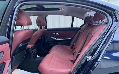 BMW 3 серия, 2021 год, 3 000 000 рублей, 16 фотография