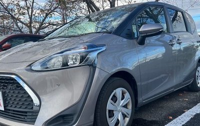 Toyota Sienta II, 2021 год, 1 300 000 рублей, 1 фотография