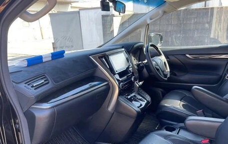 Toyota Alphard III, 2016 год, 2 550 000 рублей, 9 фотография