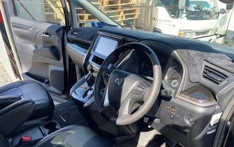 Toyota Alphard III, 2016 год, 2 550 000 рублей, 8 фотография
