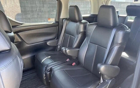 Toyota Alphard III, 2016 год, 2 550 000 рублей, 15 фотография