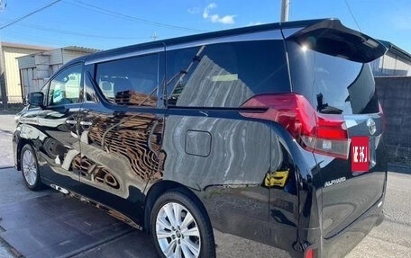 Toyota Alphard III, 2016 год, 2 550 000 рублей, 6 фотография